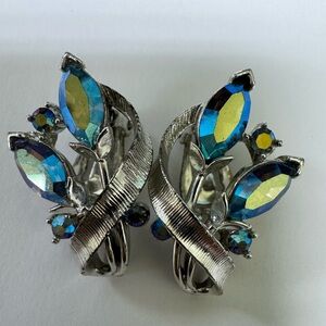 Elegant Silver and Blue Aurora Vintage 1960’s Clip-On Earrings